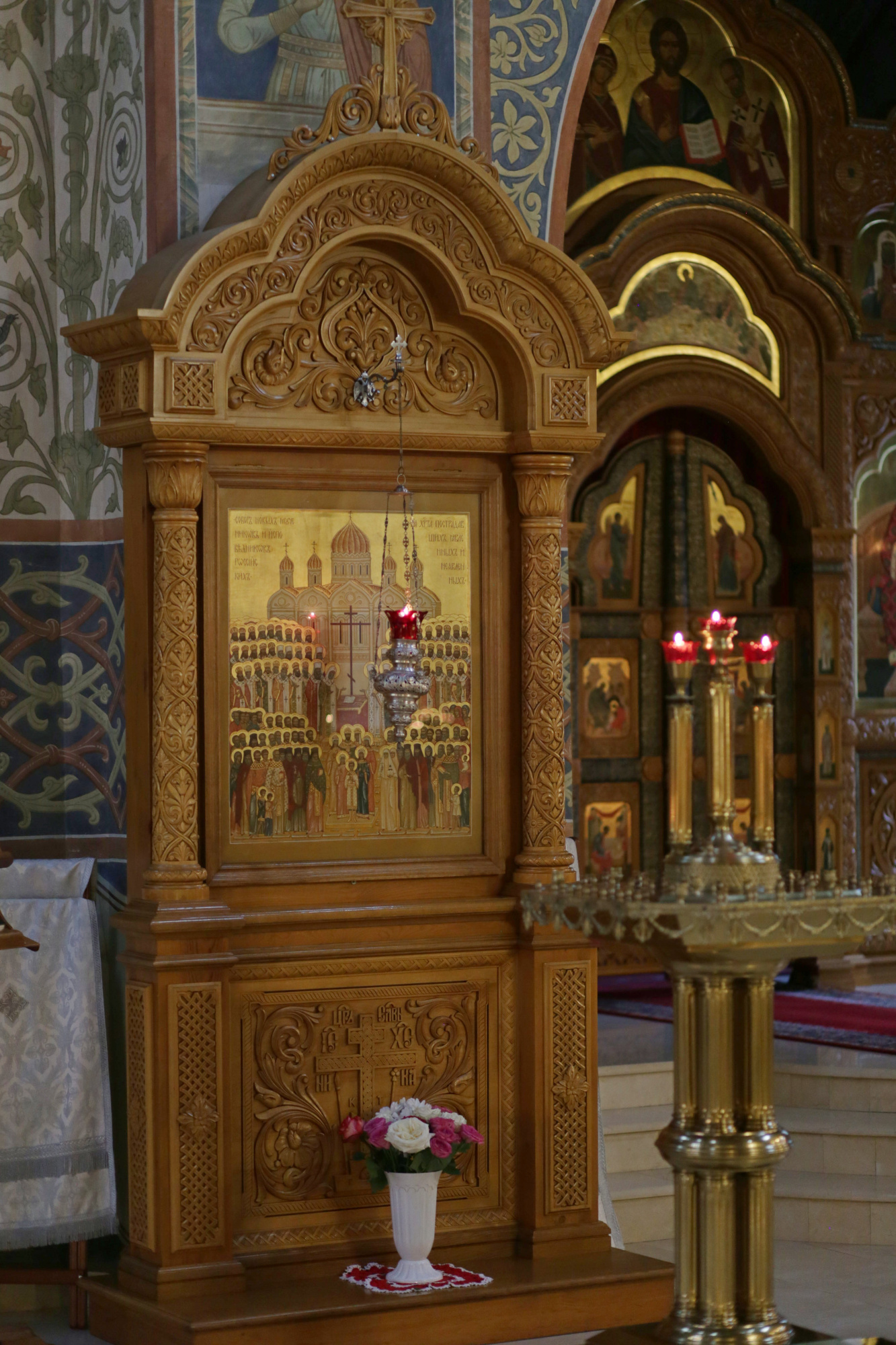 Акафист свв. Новомученикам и исповедникам Церкви Русской