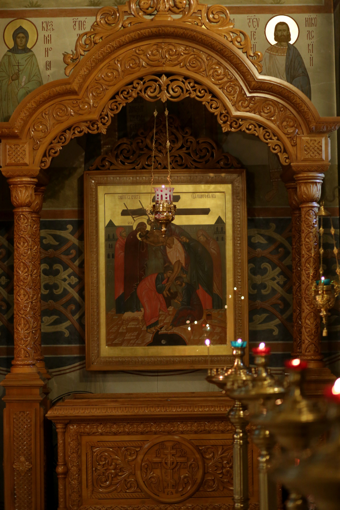 Рака с мощами святых новомучеников и исповедников Церкви Русской